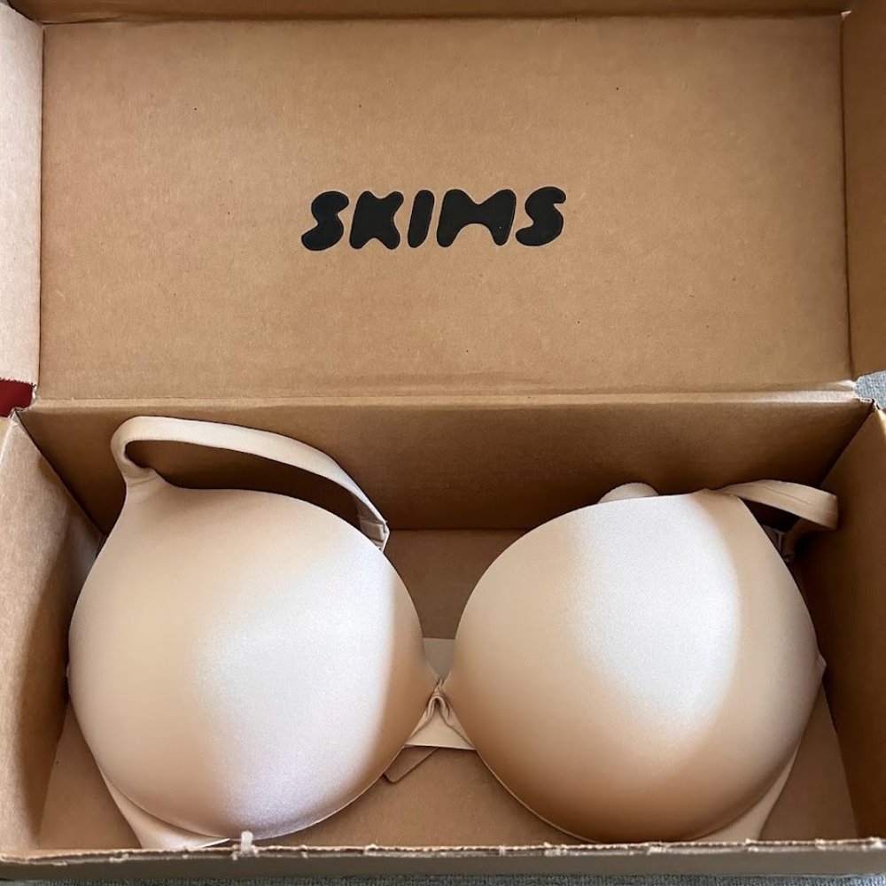NWT Skims Bra